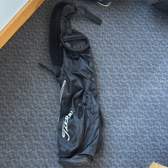 Titleist carry bag - Picture 1 of 3